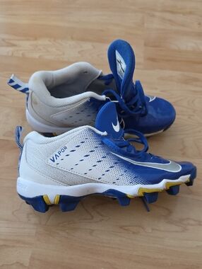 Nike Kids Blue and White Vapor Cleats with Yellow Accents